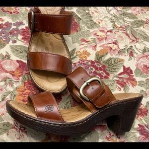 BORN “Tinari” 2-strap Mules BNIB